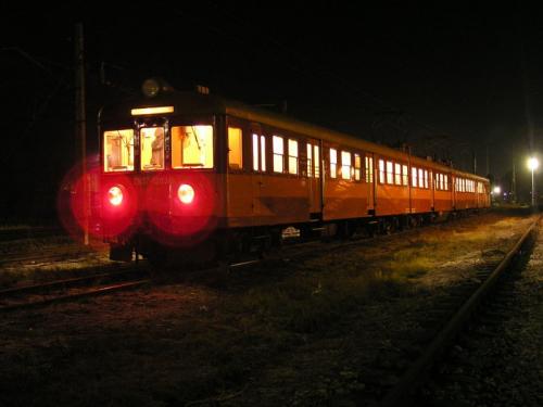 EN57-1203 we Włoszczowej 5.12.2004