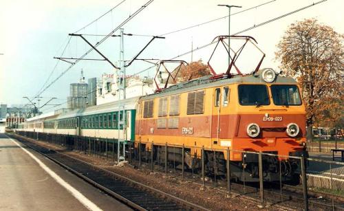 Dziewiątka -21.10.98- z porannym poc. do stolycy