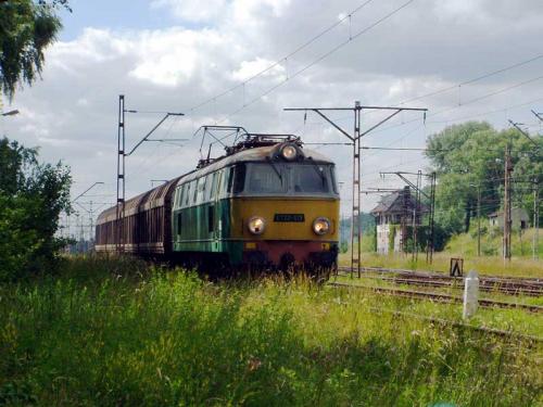 ET22-619 wyjeżdża z Widzewa