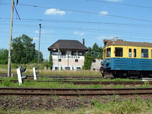 Stara nastawnia i kibelek