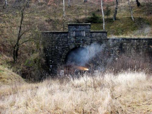 Przyczajka w tunelu...