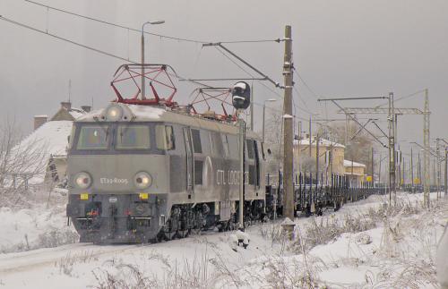 ET22 R005 CTL wyjeżdża ze stacji Brzeźnica n/Wartą