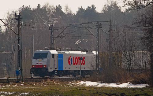 E186 138 podąża na północ