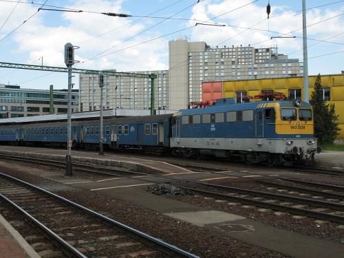 Węgierska EU07 czyli V43